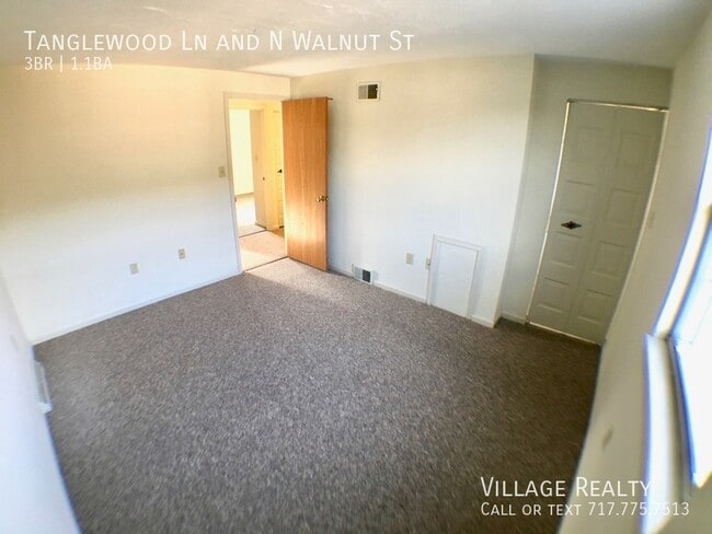 Photo - 410 Tanglewood Ln