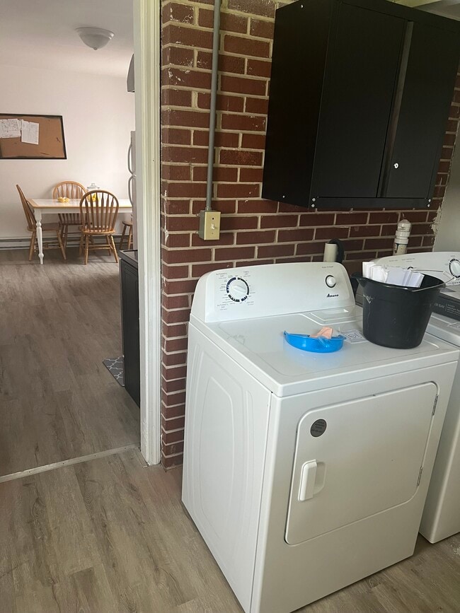 Photo - 813 N Lee St