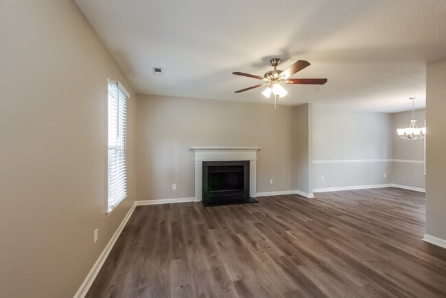 Photo - 4204 Hounds Run Dr