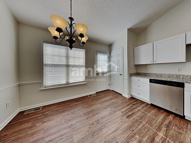 Photo - 615 Asheby Woods Rd Casa