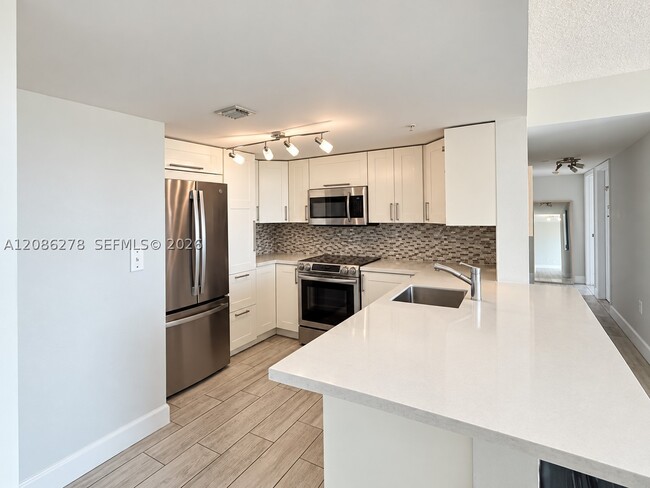 3000 Coral Wy Unit 1408