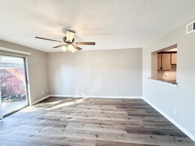 Photo - 7980 Grove Ridge Dr