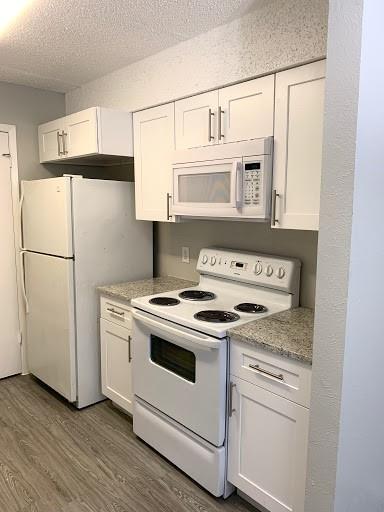 Photo - 11800 Alpheus Ave