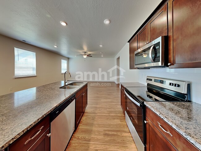 Photo - 2330 E Wild Horse Way