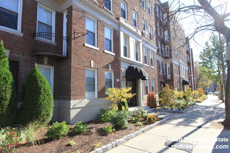 Photo - 127 Washington St Unit 1