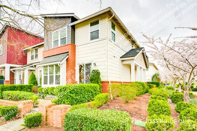 Building Photo - 1373 NE Park Dr Rental