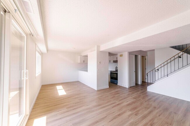 Photo - King's Alley