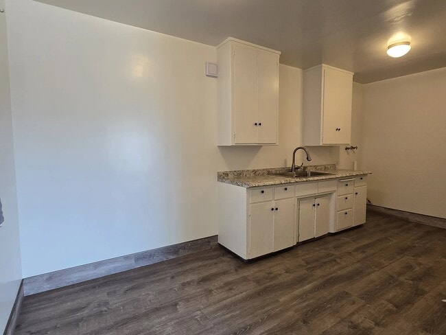 Photo - 1639 W 84th Pl Unit 4