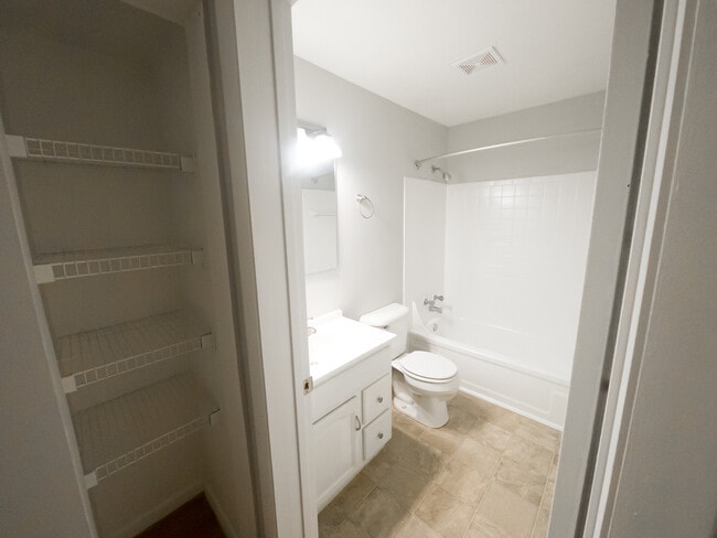 Colmar Apartments