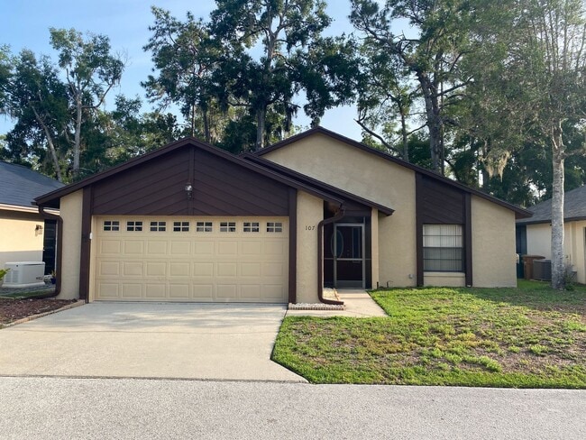 Building Photo - Charming 2 Bed, 2 Bath Home with Garage in...