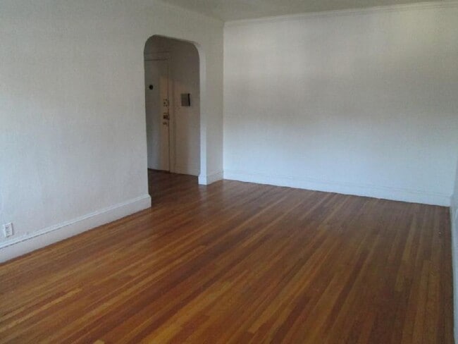 Photo - 9/1 No Fee! Spacious 1BR apartment in elevator building, heat inc!