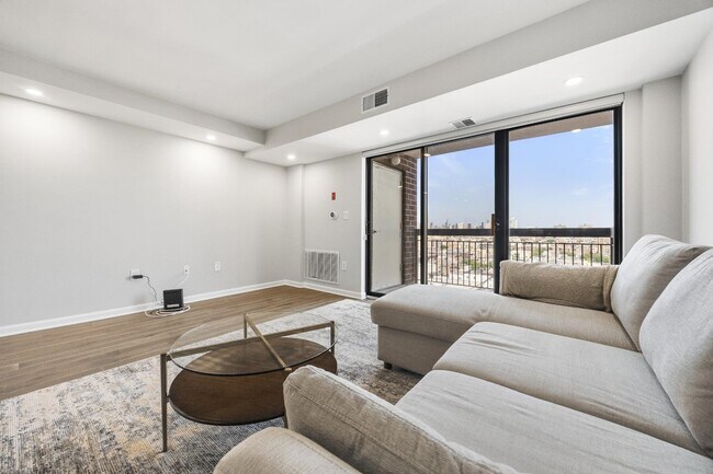 Photo - 700 1st St Unit 14F
