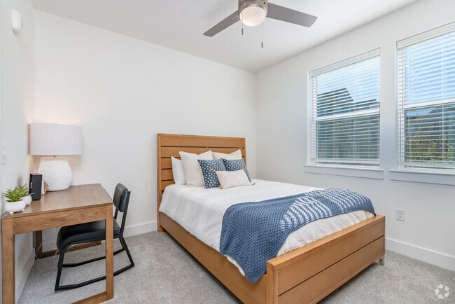 1BR, 1BA - 731SF - Bedroom