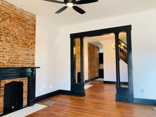 Photo - 3 Bedroom 2.5 Bath Just Steps from Franklin Park!!