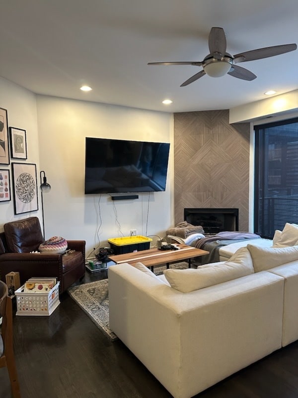 Photo - 808 N Greenview Ave