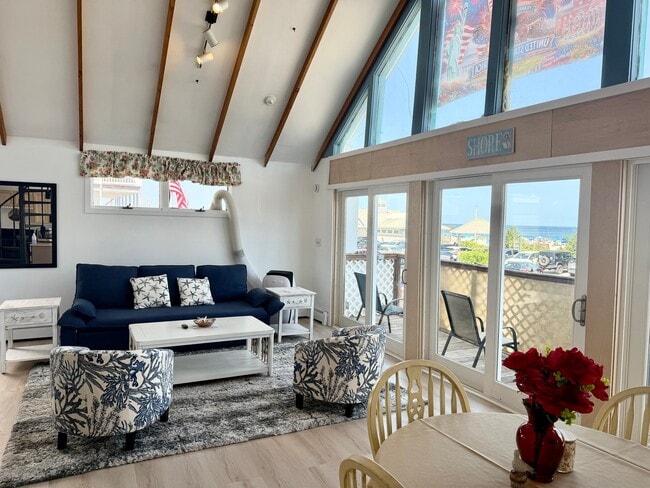 59 Ocean Blvd