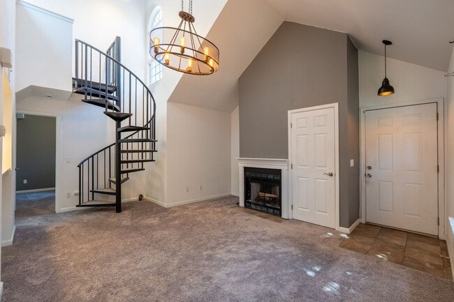 Building Photo - 4943 S Carson St