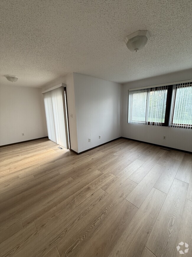Building Photo - 3915 Southlawn Rd Rental
