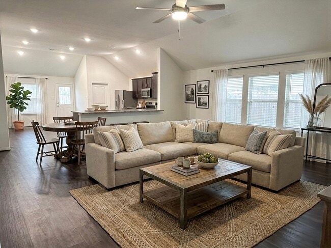 Photo - 15903 Tug Ct