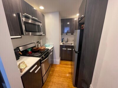 Building Photo - 254 Newbury St Unit 3 Rental