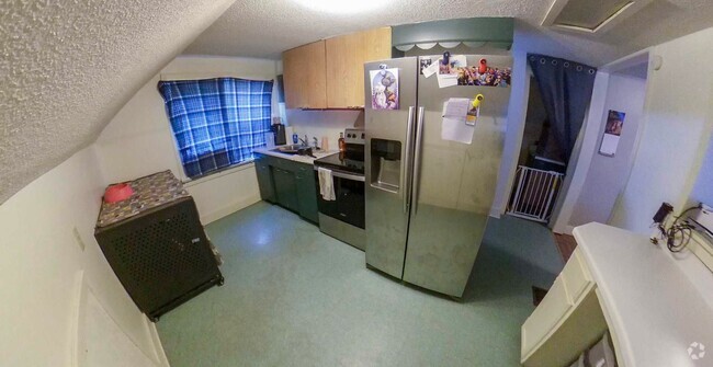 Building Photo - 822 Yuma St Unit 2 Rental