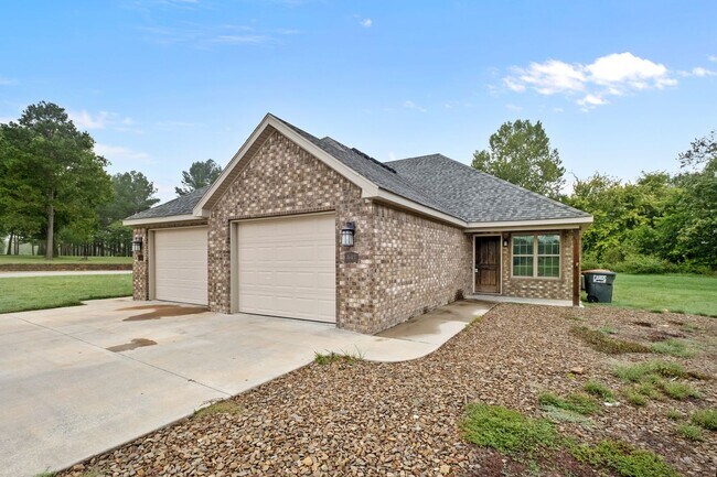 Photo - 445 Oakwoods Dr Unit 447