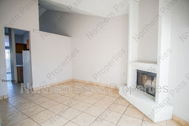 Photo - 10202 Niagara Falls Pl