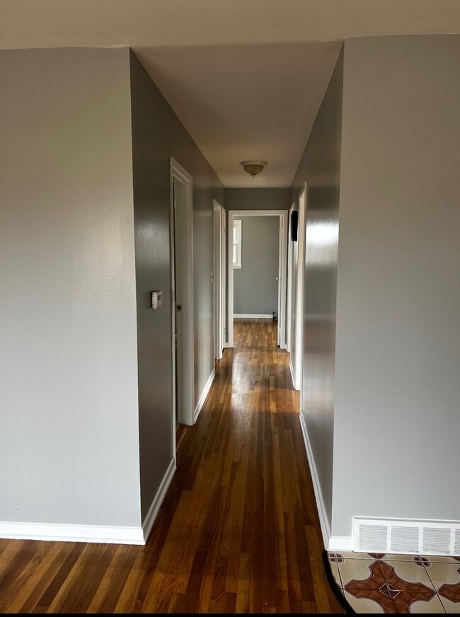 Photo - 8939 N Wisner St Unit 2