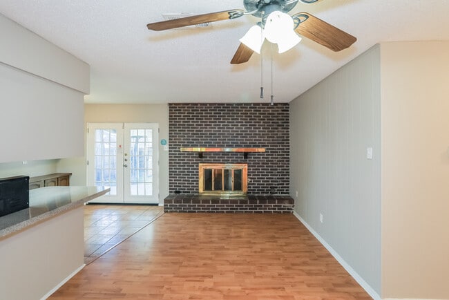 Photo - 2614 Chevy Chase Dr