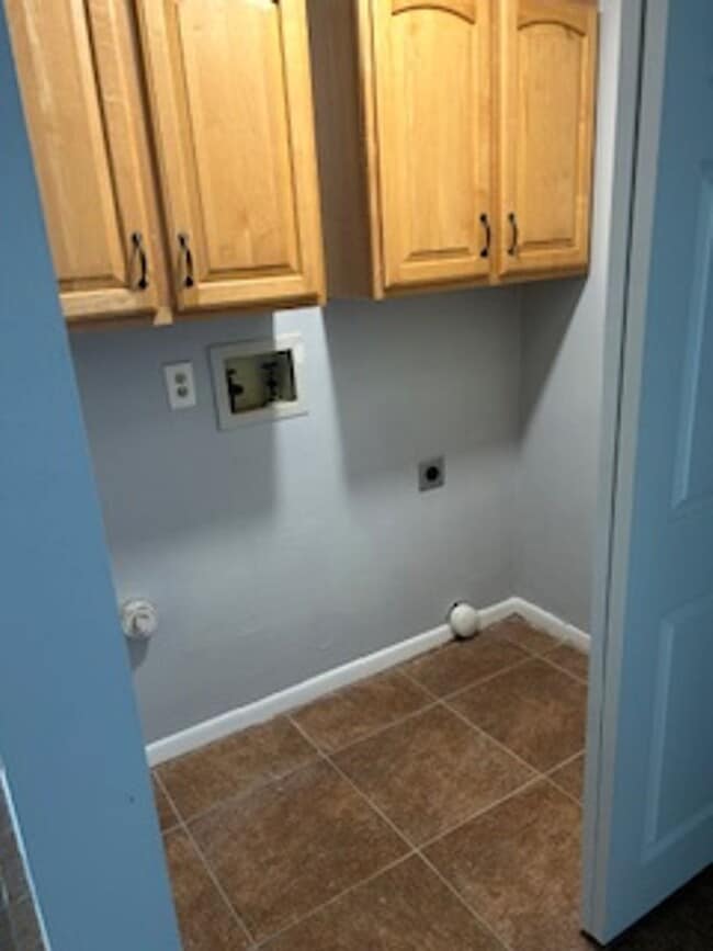 Photo - Beautiful 3/2 Available now!