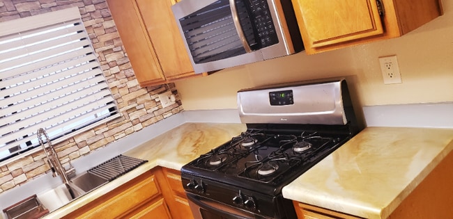 Photo - 514 Coronado Ave Unidad #B