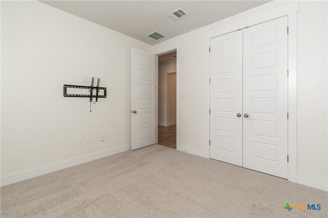 Photo - 308 Saturnia Dr