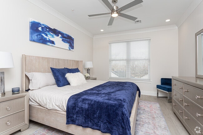 2 HAB, 2 BA - 1,037&nbsp;ft² - Parkway Apartments