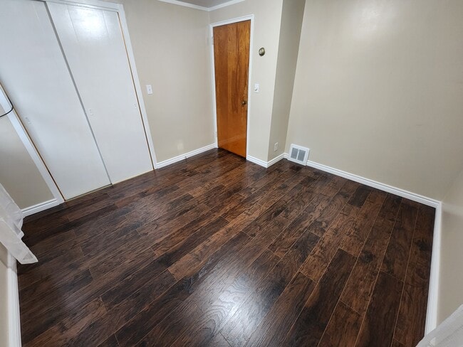 Photo - 49 Howard Ave Unit Right side