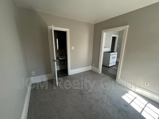 Photo - 829 Broadway Unidad 2 / 2nd Floor