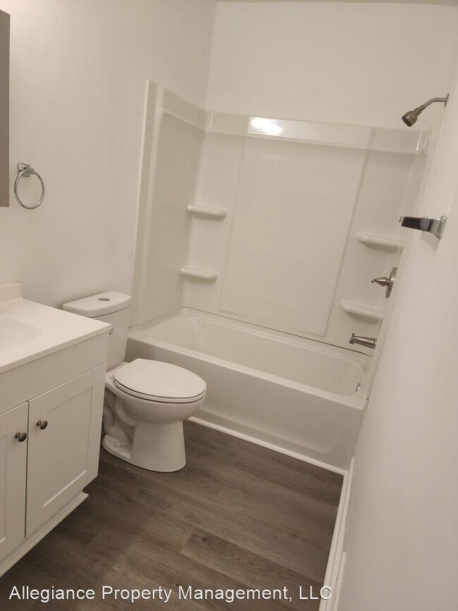 Photo - 2 br, 1 bath House - 3106 Parkdale Rd