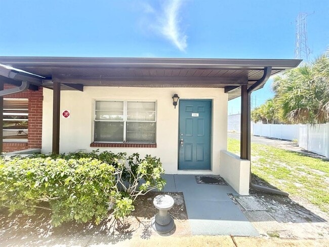 Building Photo - 24862 US-19 Unit 106