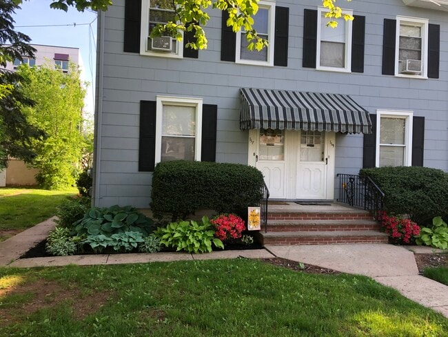 Photo - 117 W High St Unit 2