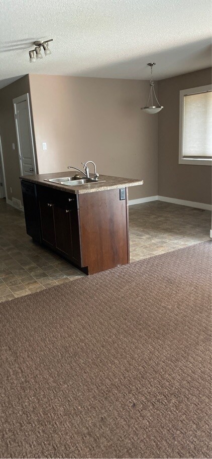 Photo - 434 Ottawa St