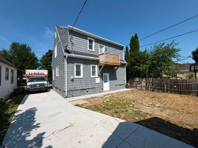 Photo - 4640 N 54th St