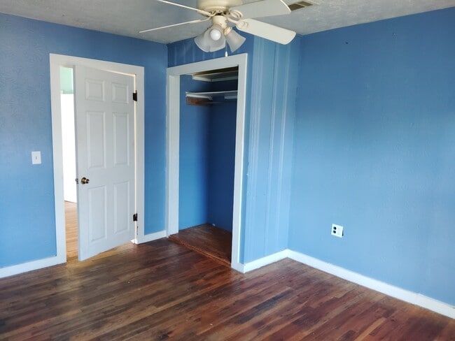 Photo - 903 W 8th St