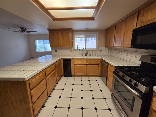 Photo - Well Maintained 3bd/2ba House
