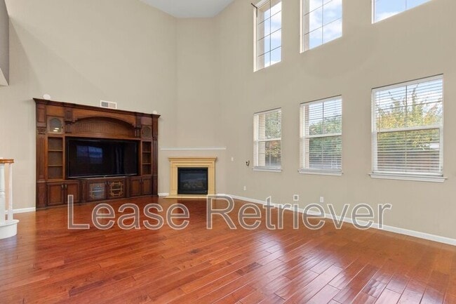 Photo - 265-269 S Sonrisa St