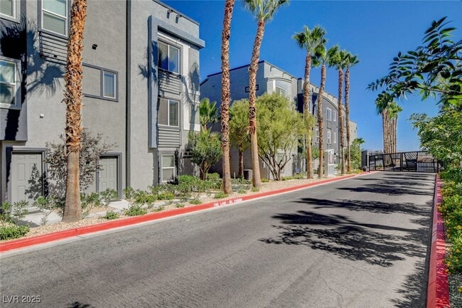 Building Photo - 9050 W Tropicana Ave Unit 1037 Rental