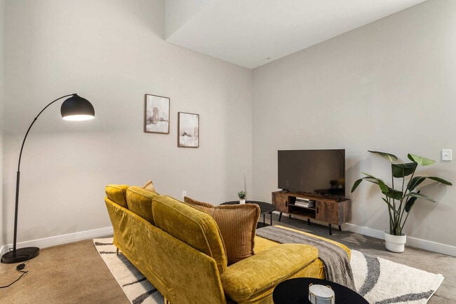 Photo - 205 W 4th St Unit ID1301403P