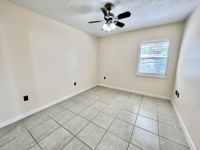 Photo - 2 bed 2 bath in Rosemary's District