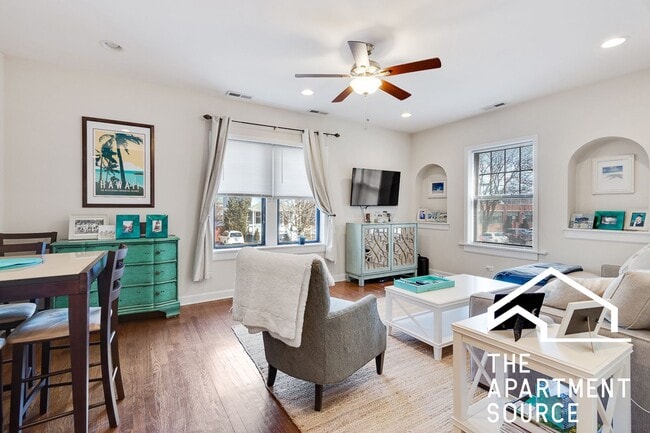 Photo - 1827 W Leland Ave Unidad 1