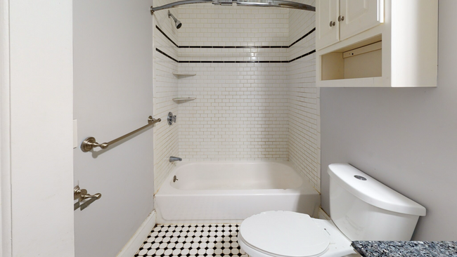 Photo - 9 Chesterton St Apartments Unit 1