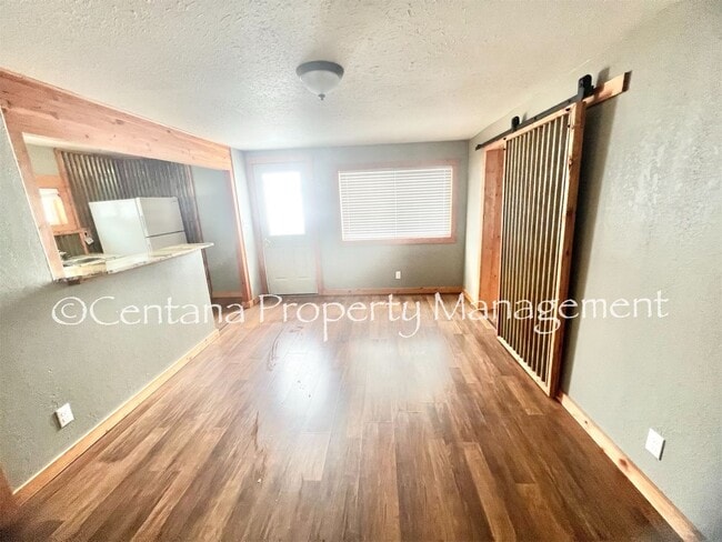 611 E 6th St Unidad 611 E. 6th St Unit A