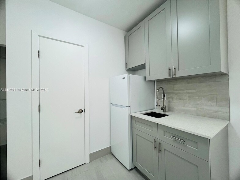 Photo - 13390 NE 6th Ave Unidad 11